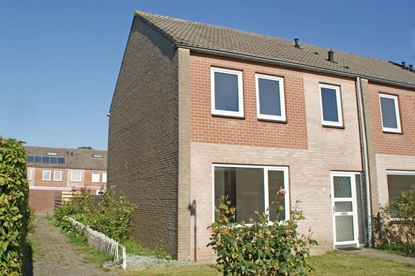 Korenbloemstraat 16, Hoek